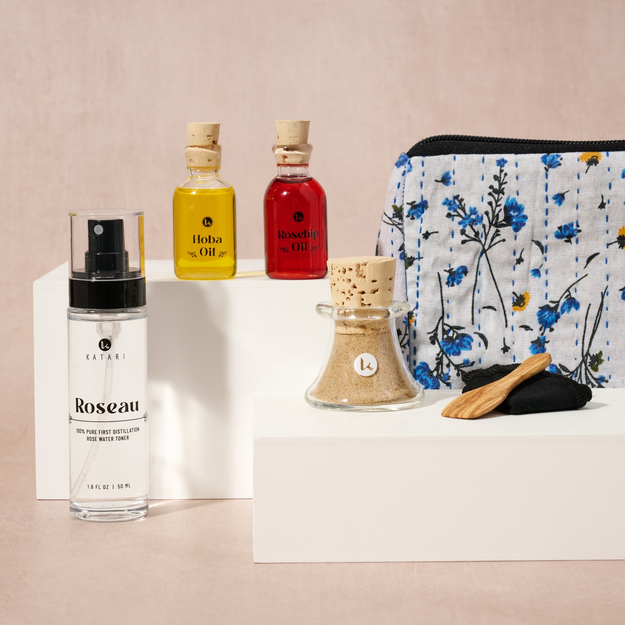 Katari Skincare Set in Cosmetic Bag