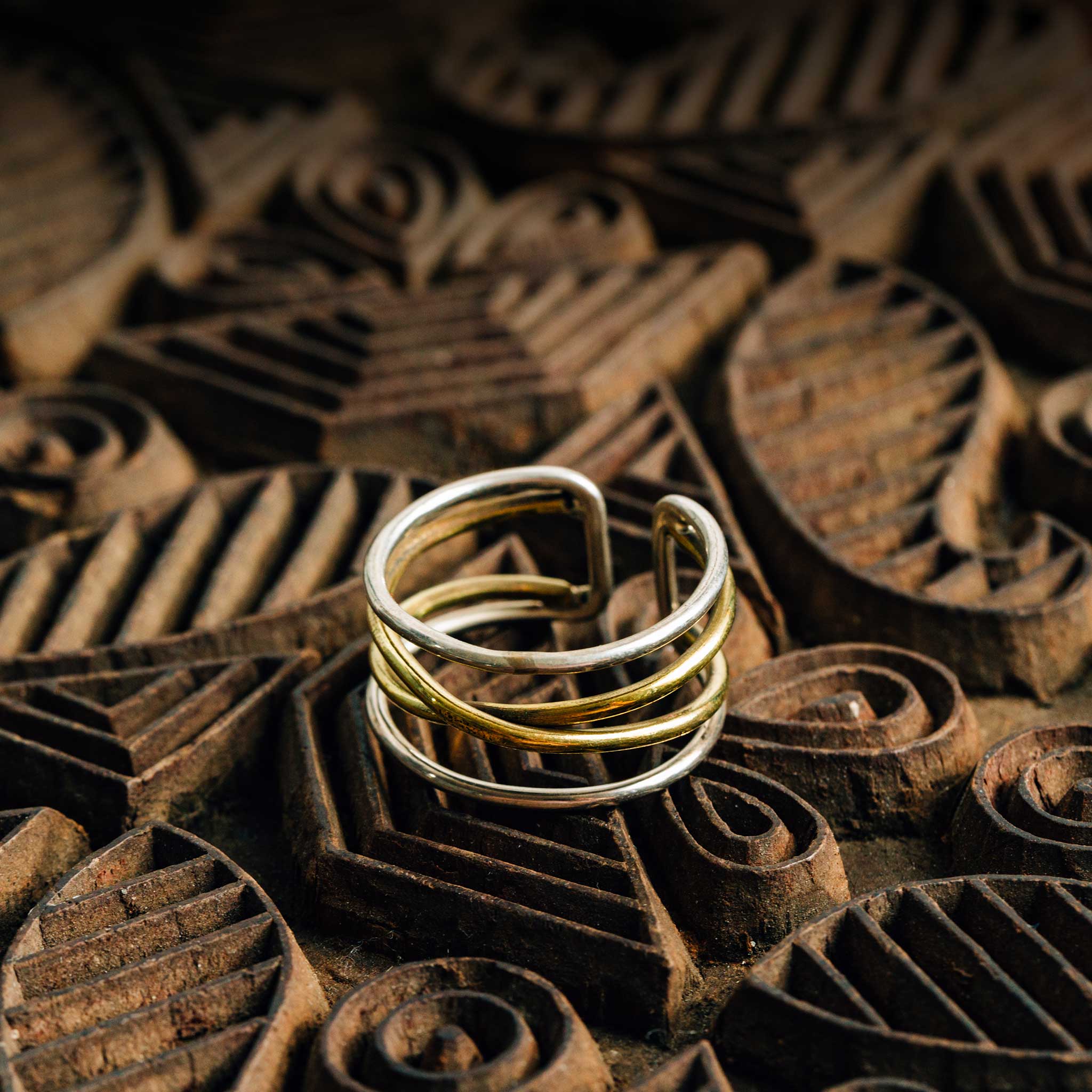 Crossed Paths Ring - Ten Thousand Villages