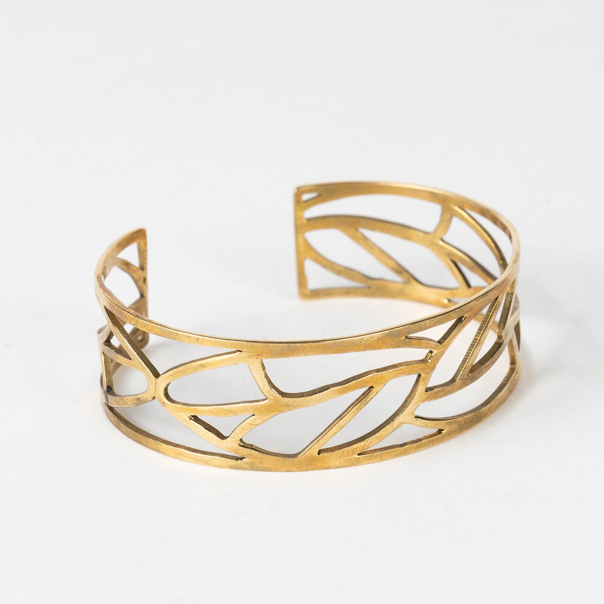Cut Leaves Brass Bangle - Ten Thousand Villages