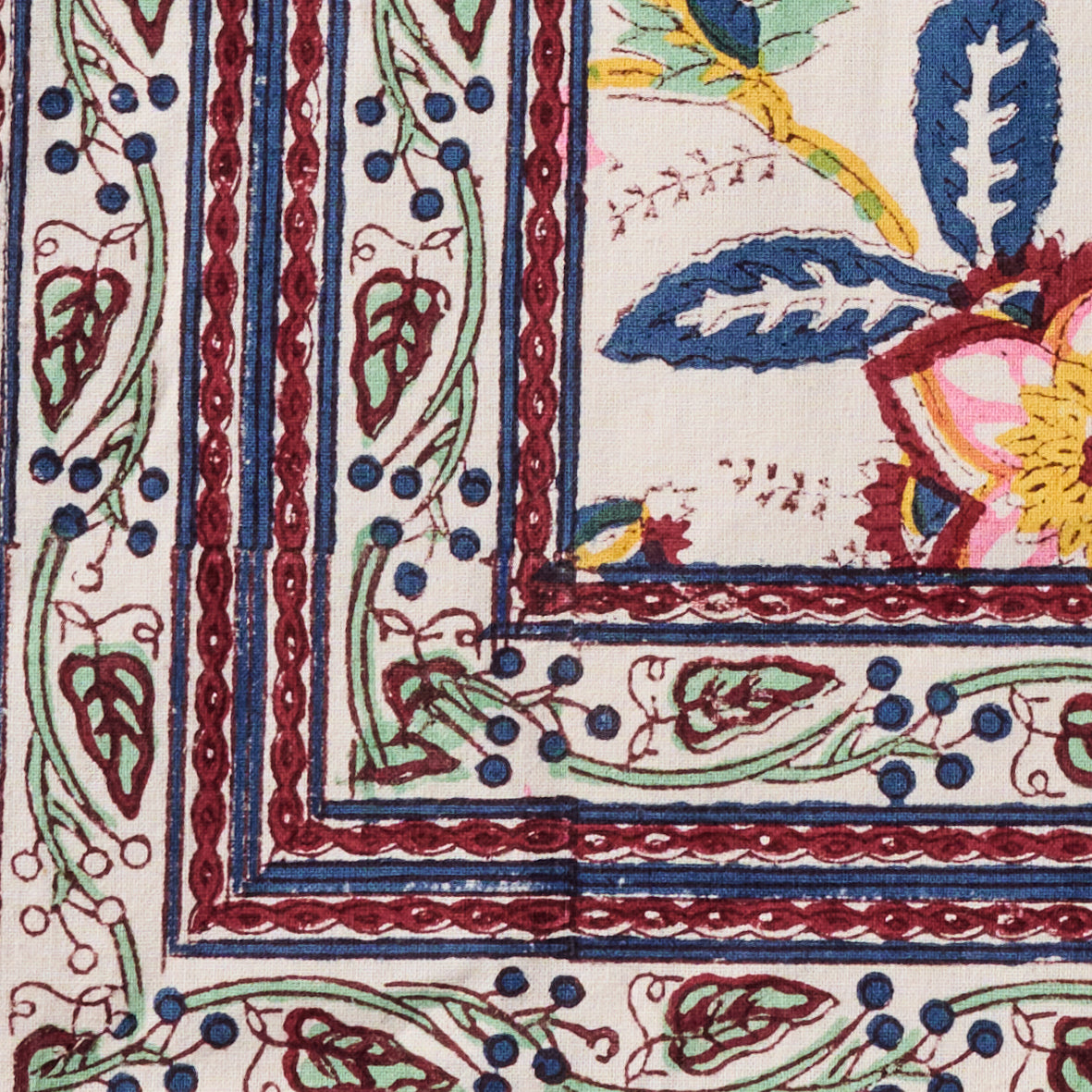 Zaina Floral Blockprint Tablecloth – Ten Thousand Villages