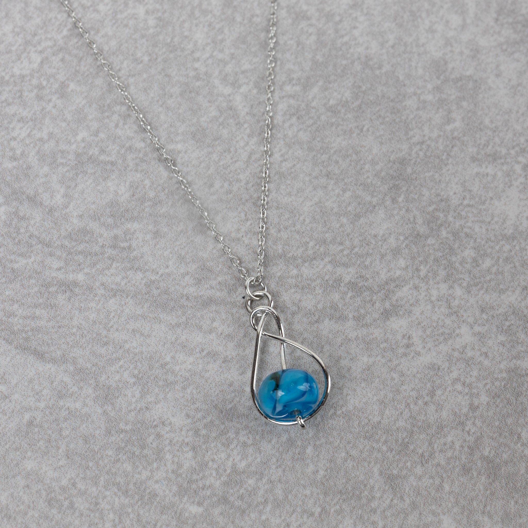 Isai Pendant Necklace - Ten Thousand Villages