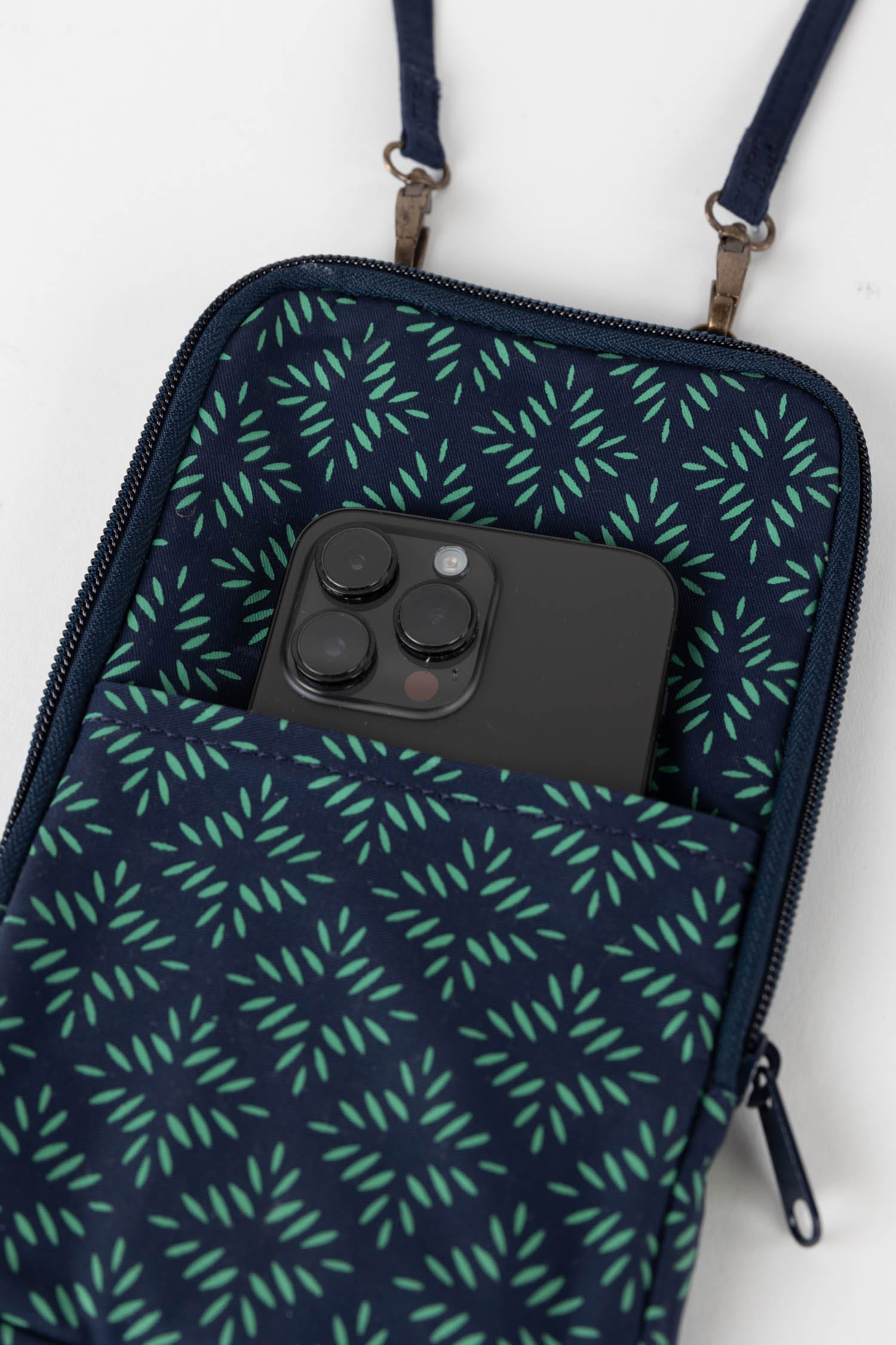 Festival Crossbody Bag - Ten Thousand Villages