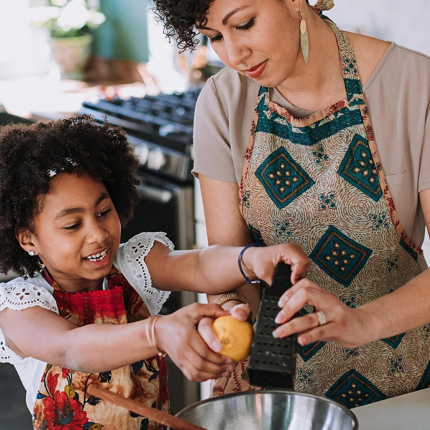 Upcycled Sari Apron - Ten Thousand Villages
