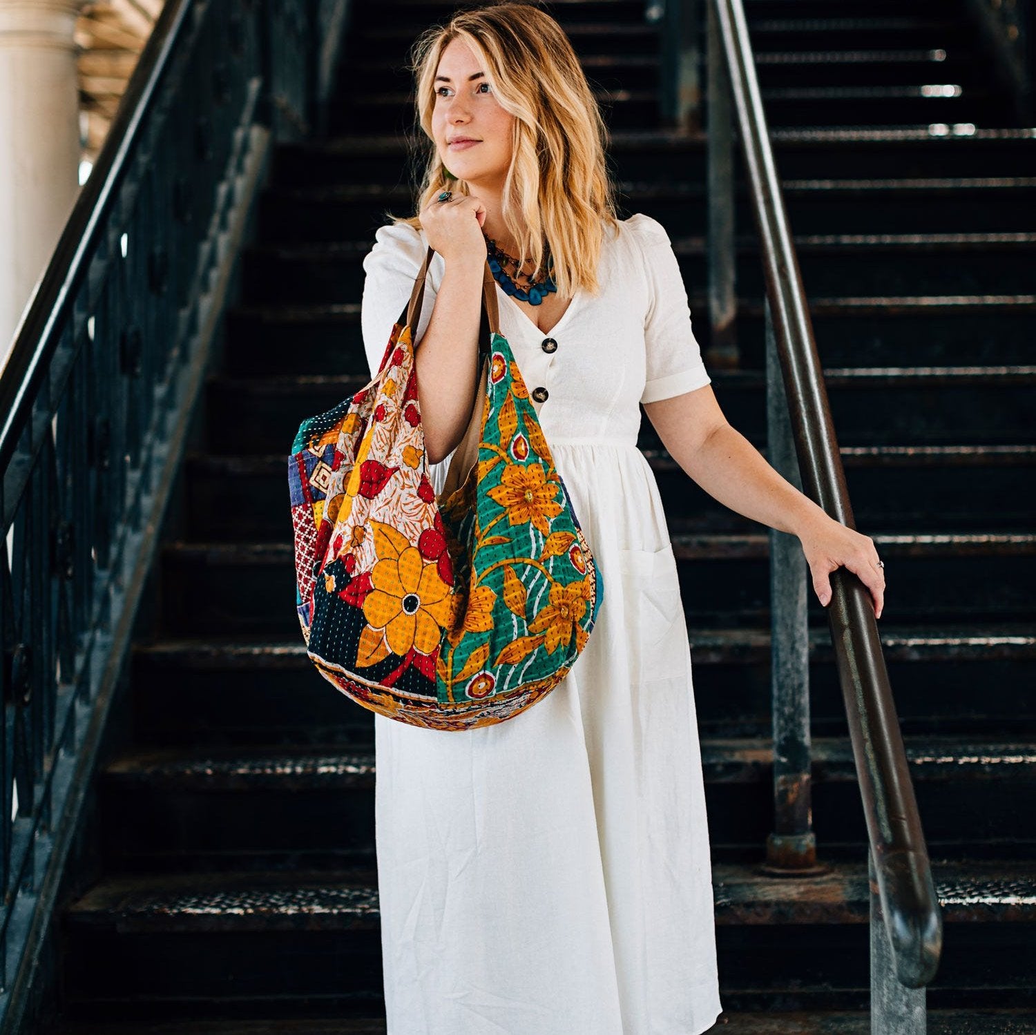 Sari Shop Slouchy Bag - Ten Thousand Villages