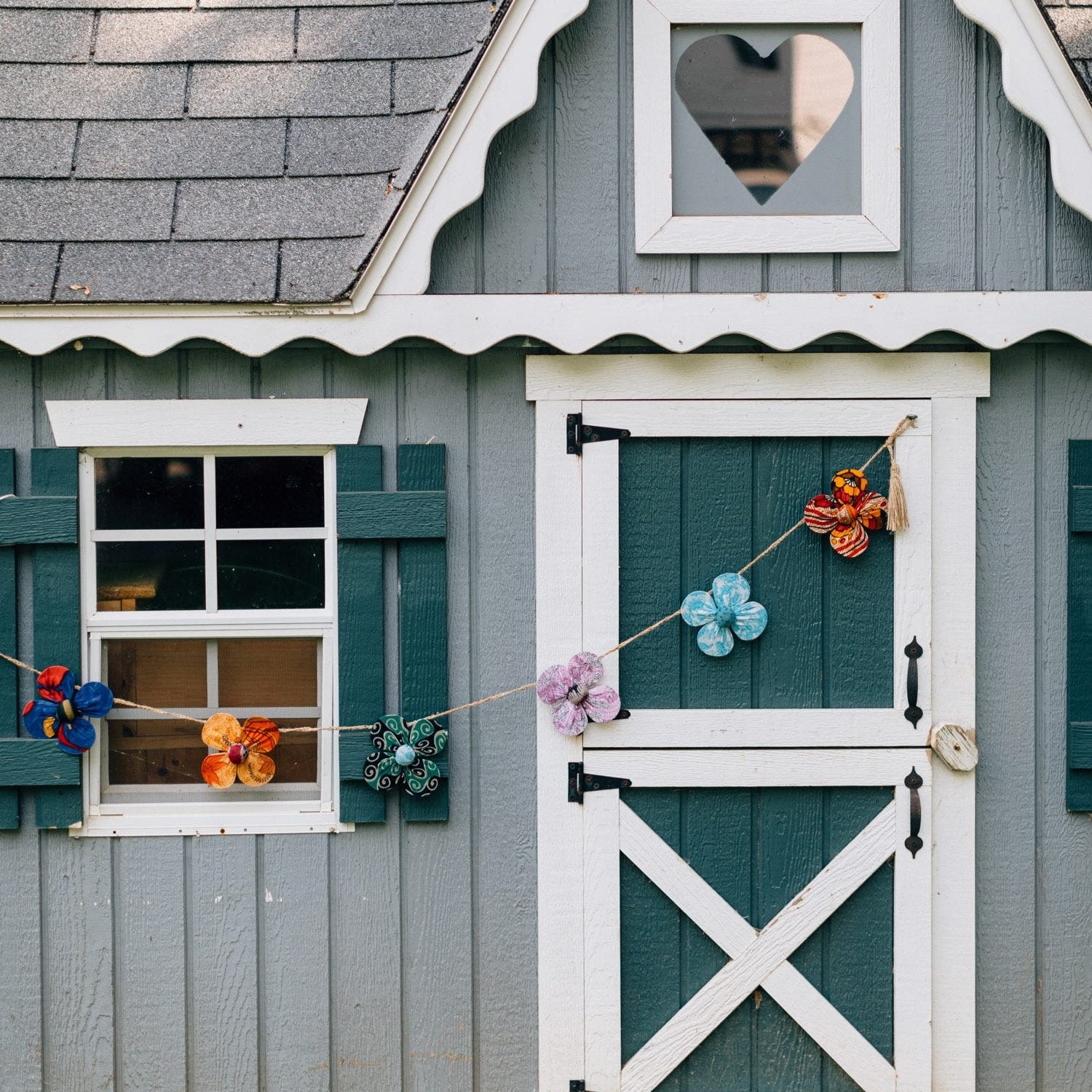 Recycled Sari Flower Garland - Ten Thousand Villages
