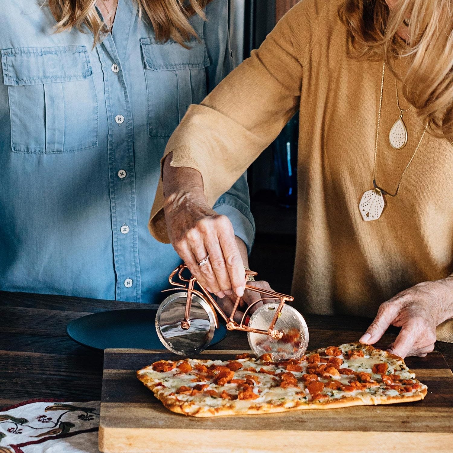 Bicycle Pizza Cutter - Ten Thousand Villages