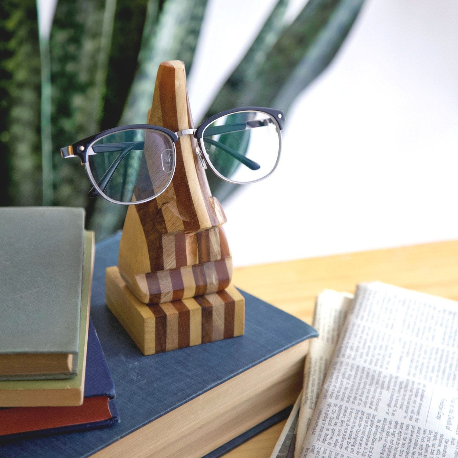 Many Woods Eyeglasses Rest - Ten Thousand Villages