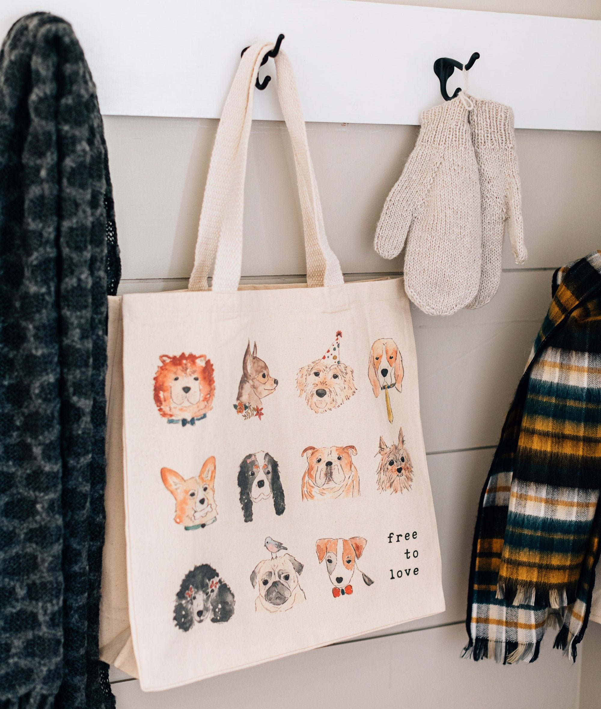 Free to Love Tote (Dogs) - Ten Thousand Villages