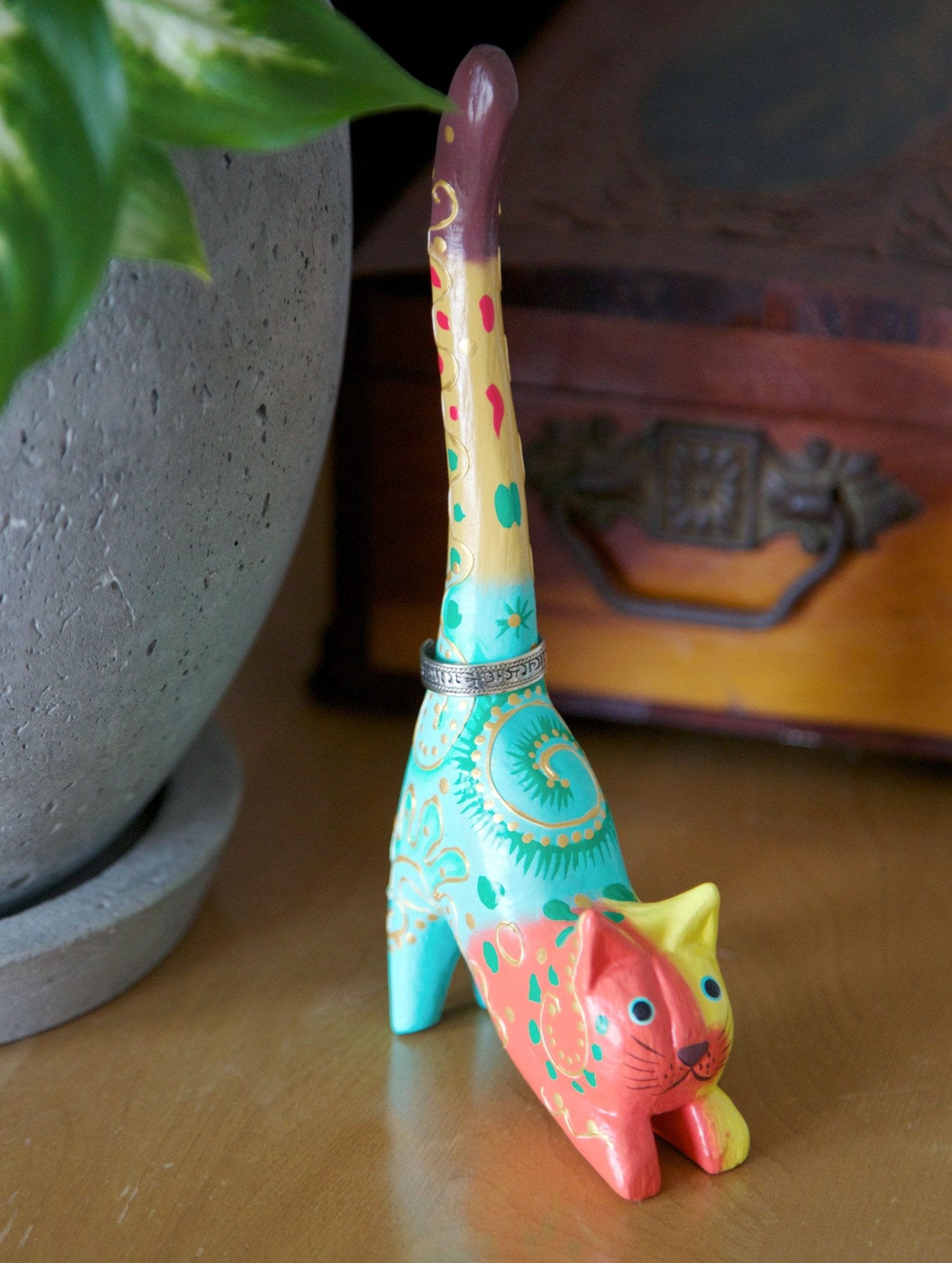Krazy Kitty Ring Holder - Ten Thousand Villages