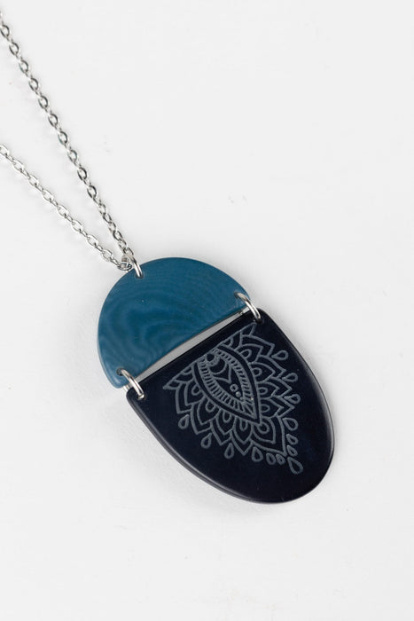 Etched Paisley Tagua Necklace 2