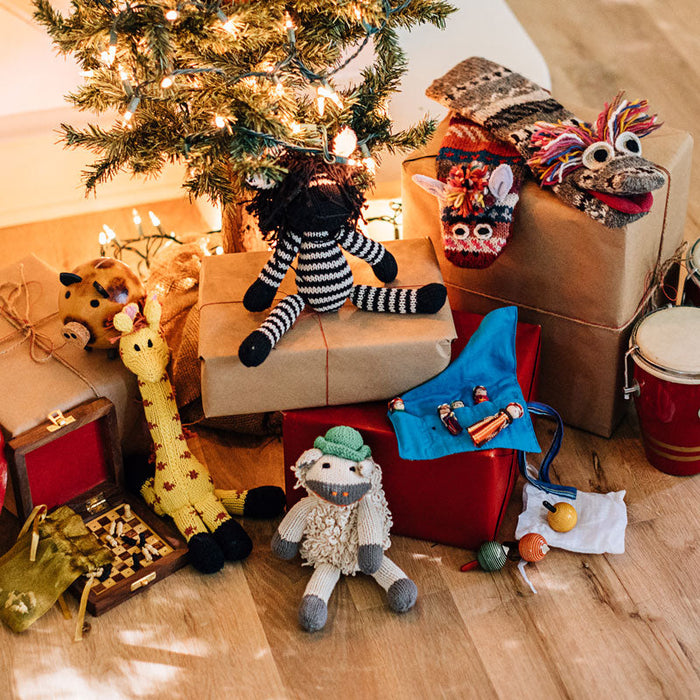 4 Ways to Ship Some Holiday Cheer this Year