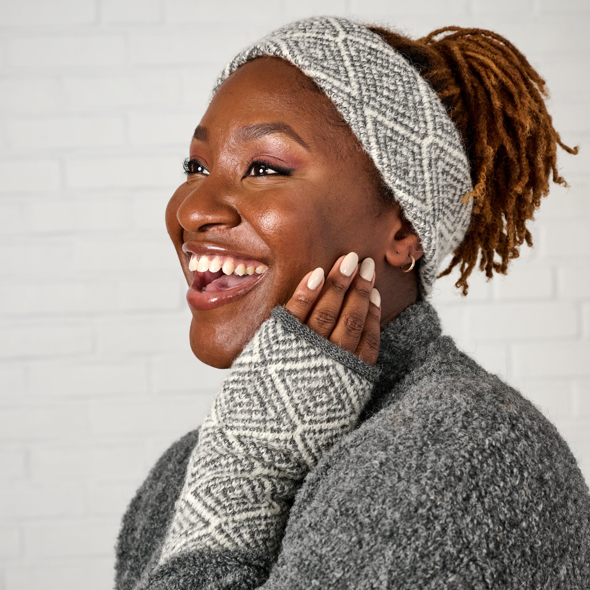 Geometric Alpaca Wool Wrist Warmers - Ten Thousand Villages