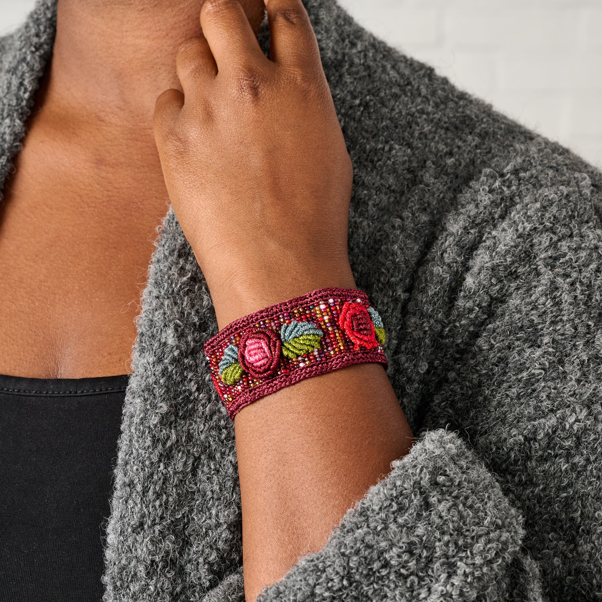 Ishaal Rose Beaded Bracelet - Ten Thousand Villages
