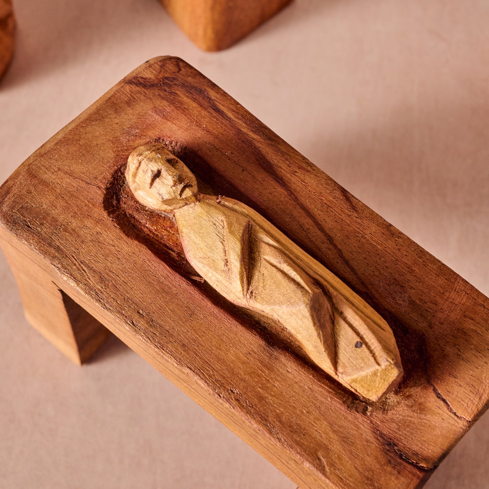 Rahisi Neem Wood Nativity