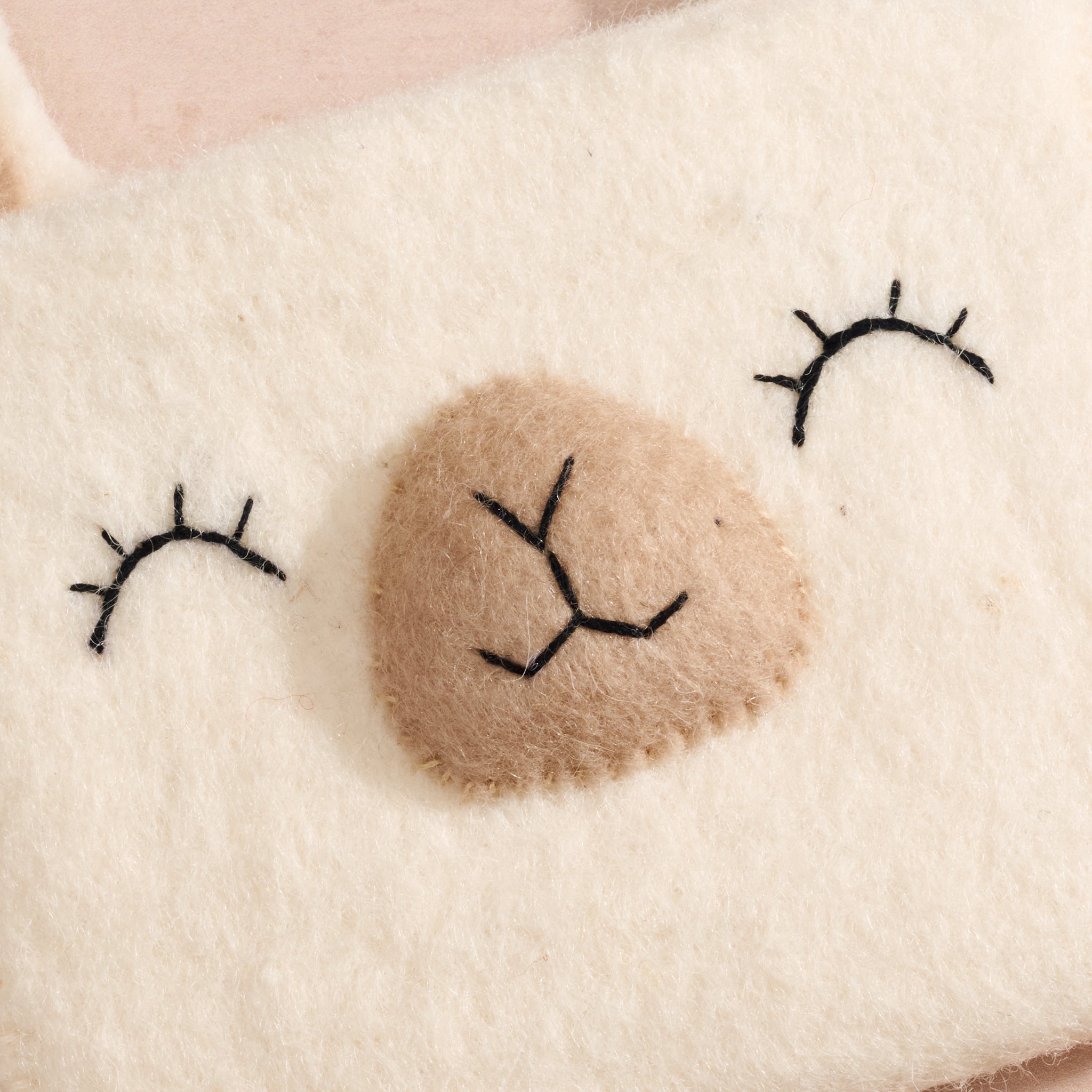 Lucia Llama Coin Purse - Ten Thousand Villages