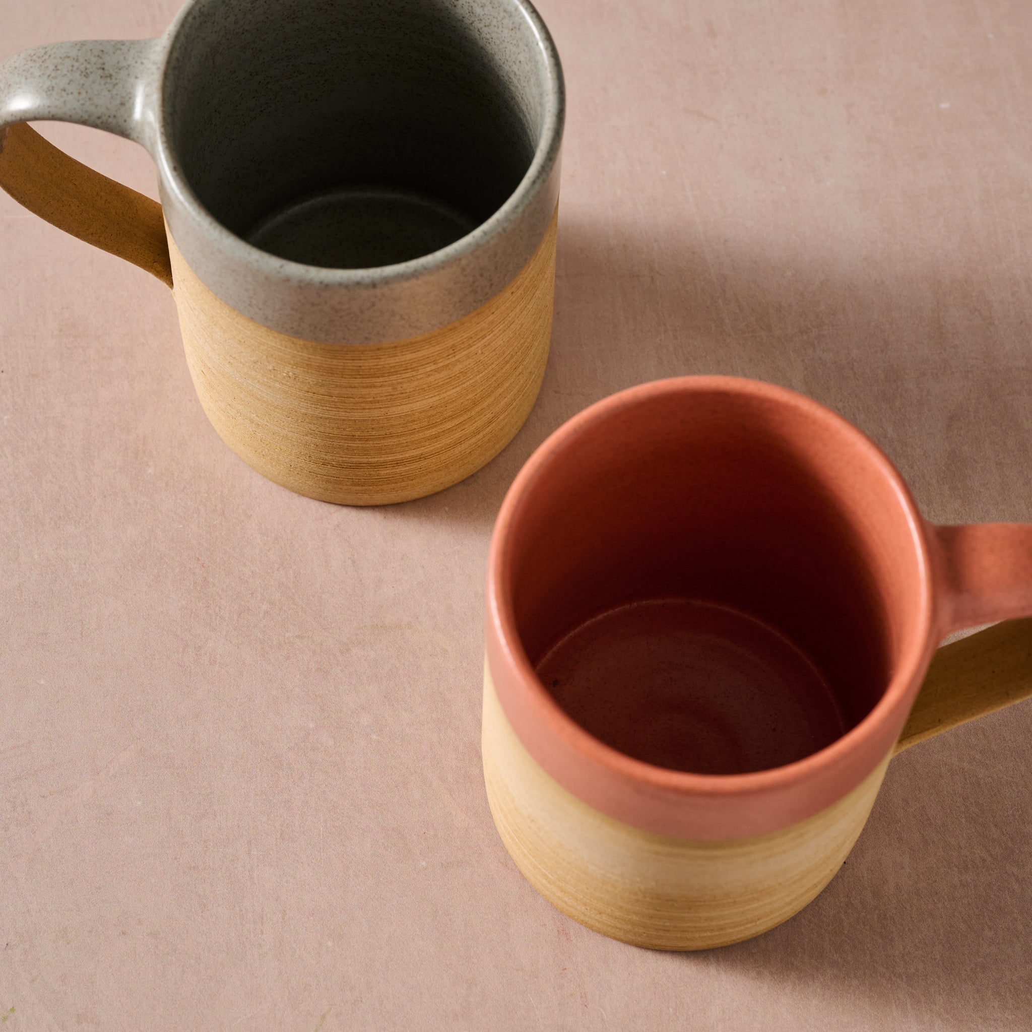 Kaksa Etched Ceramic Mug - Gray