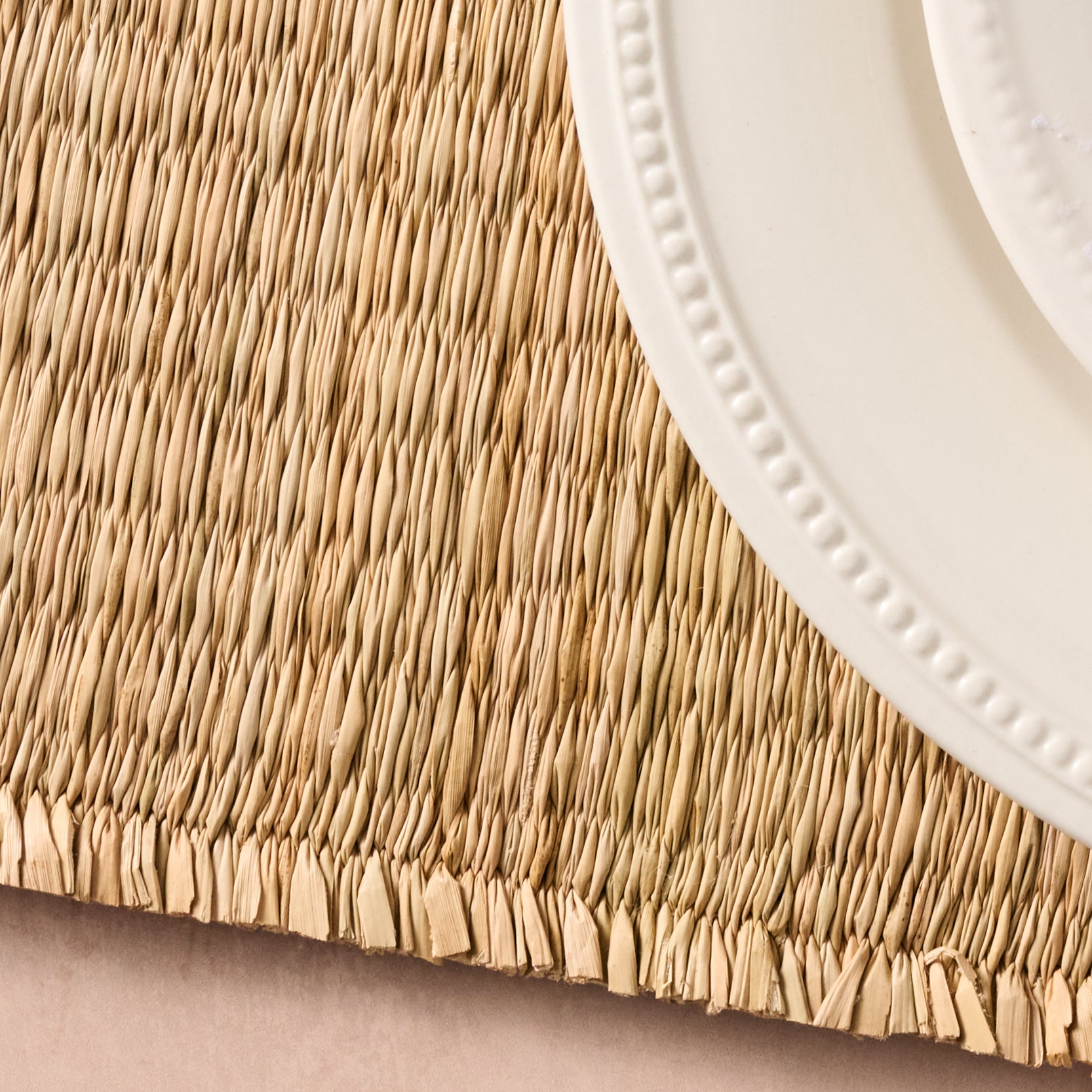Narkata Woven Cattail Fringe Placemat