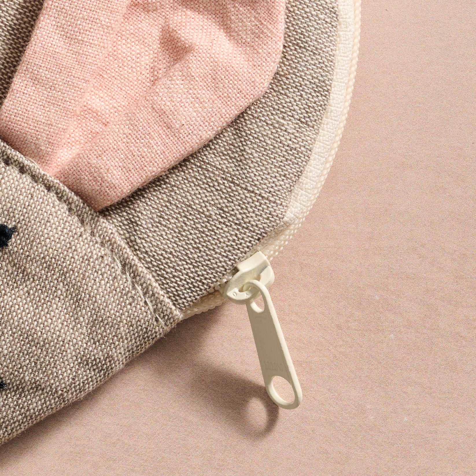 Munci Mouse Cotton Coin Purse - Ten Thousand Villages