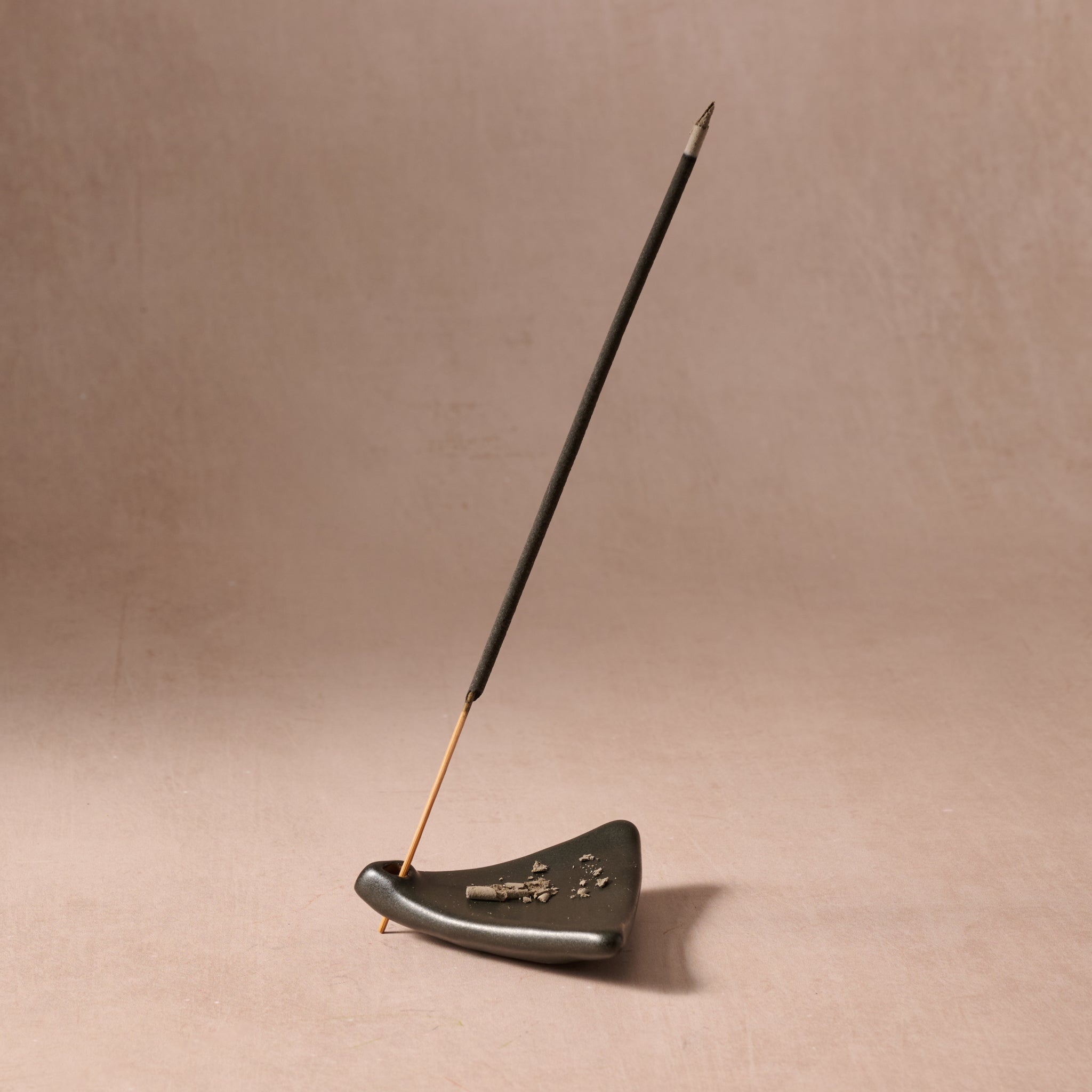 Kuna Triangle Ceramic Incense Holder – Ten Thousand Villages