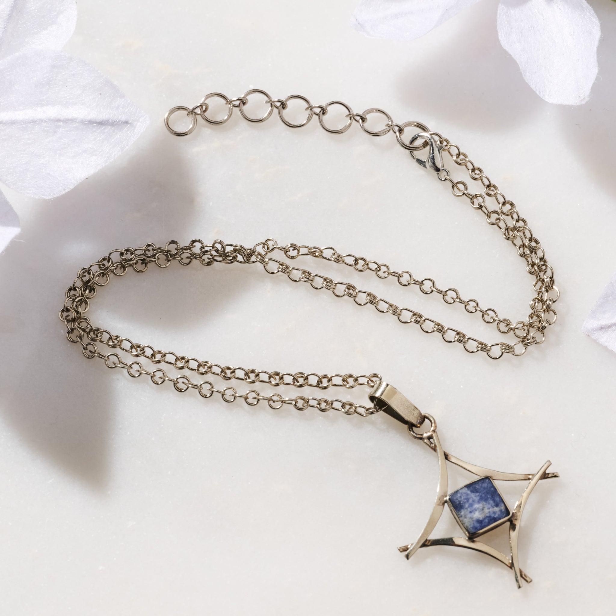 Kikin Sodalite Necklace – Ten Thousand Villages