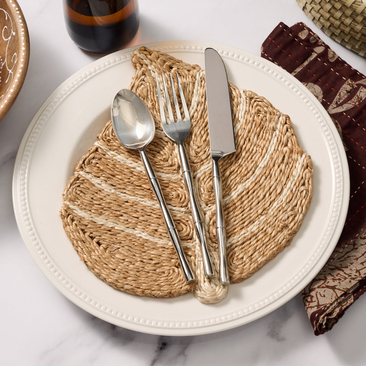Sarat Jute Leaf Coaster Cutlery Placemat