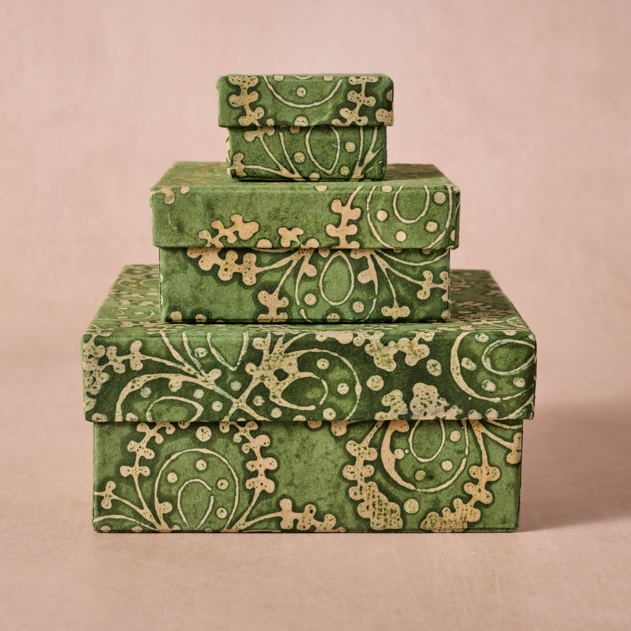 Sajana Batik Paper Gift Box Set – Ten Thousand Villages