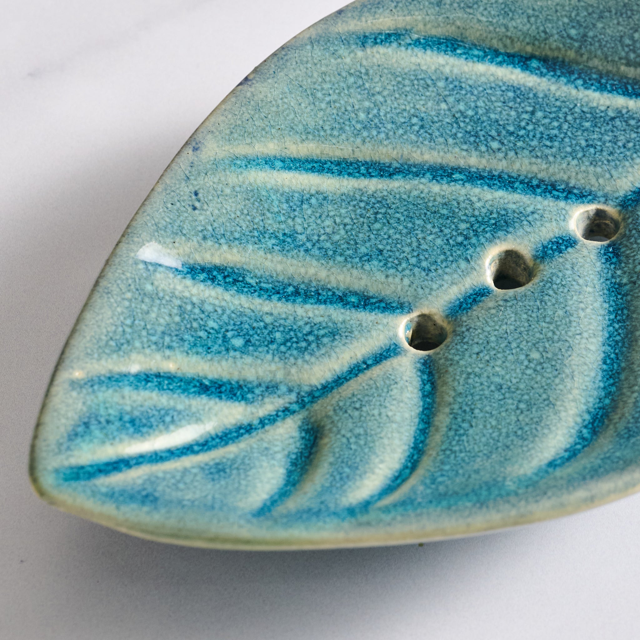 Geela Ceramic Leaf Soap Dish