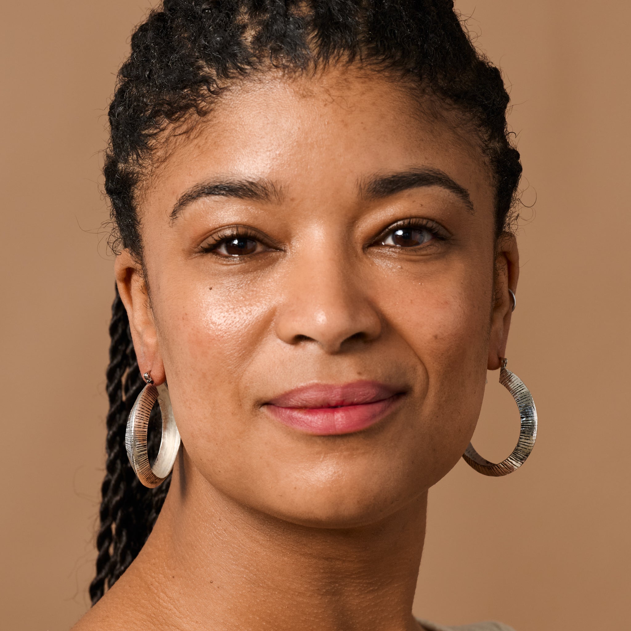 Mira Etched Hoop Earrings - Ten Thousand Villages