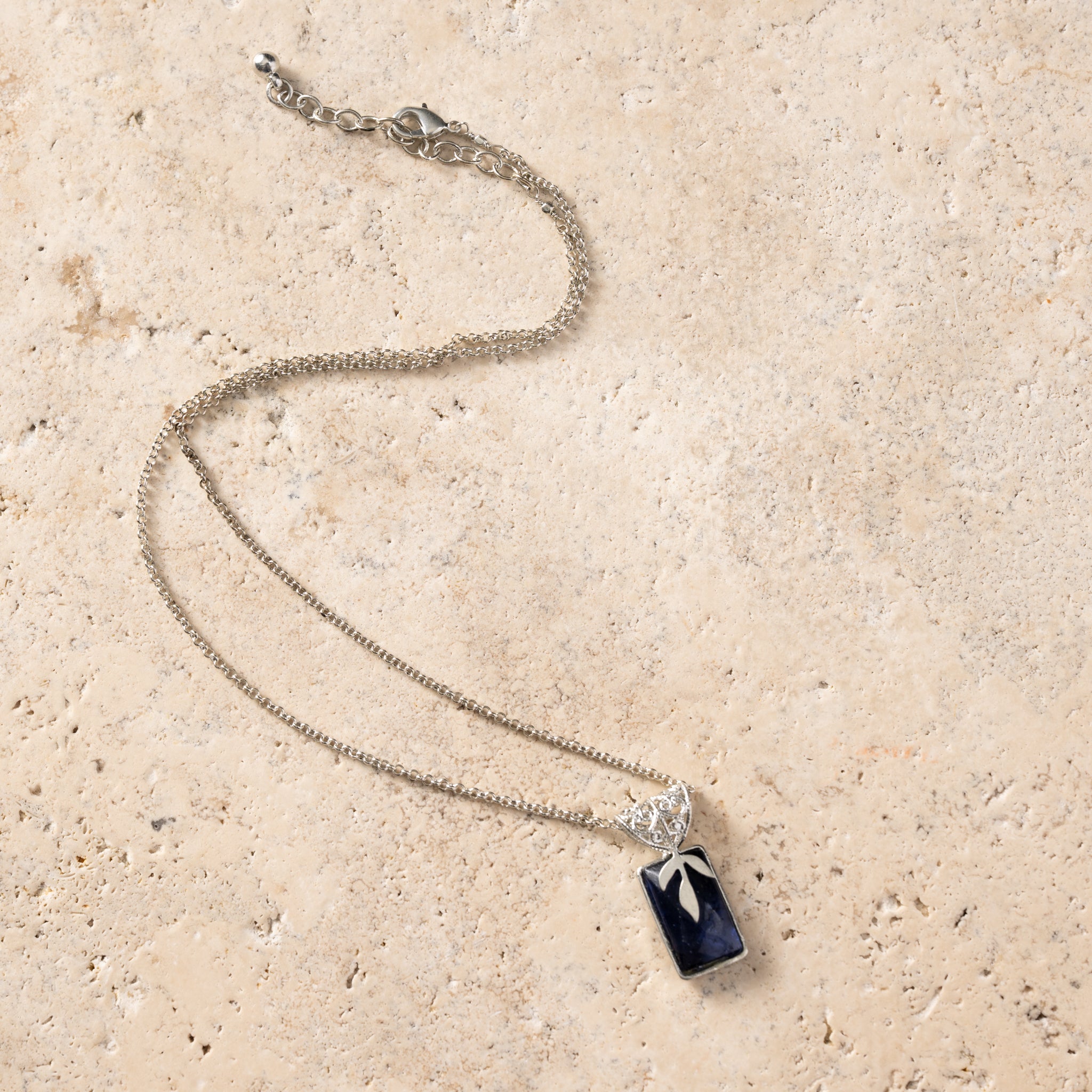 Chandra Glass Stone & Leaf Necklace