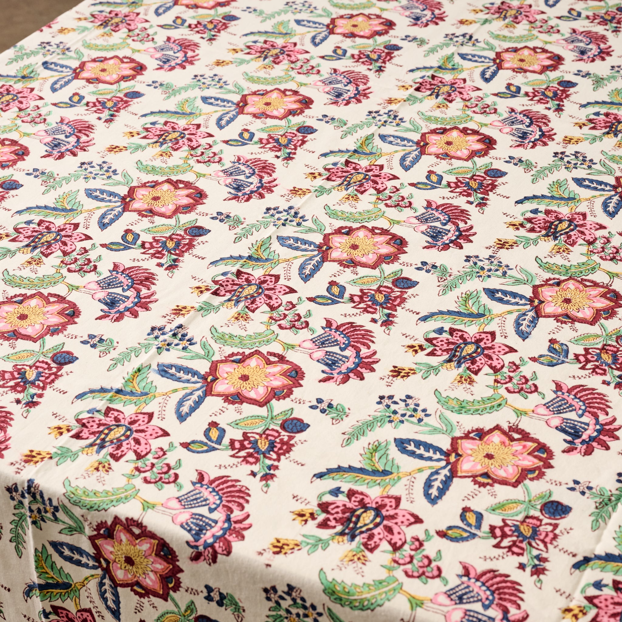 Zaina Floral Blockprint Tablecloth – Ten Thousand Villages