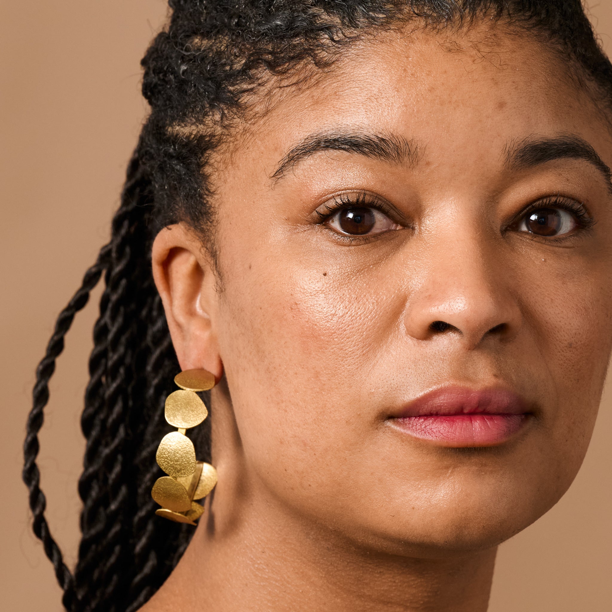 Yavi Hammered Brass Disc Earrings - Ten Thousand Villages