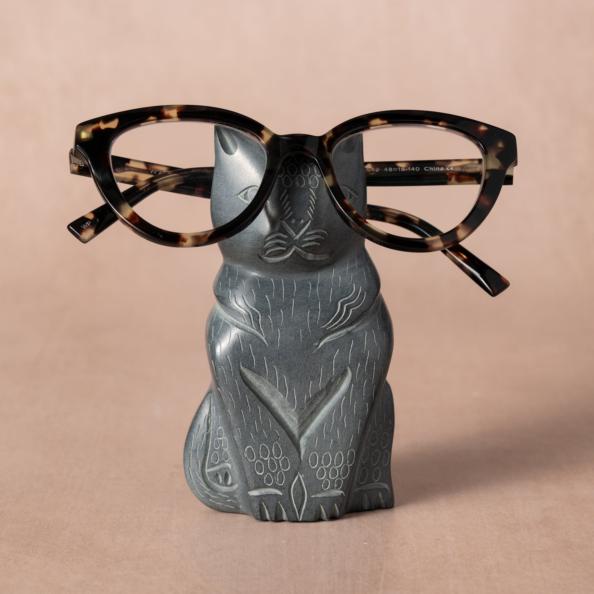 Kalpana Cat Stone Eyeglass Holder – Ten Thousand Villages