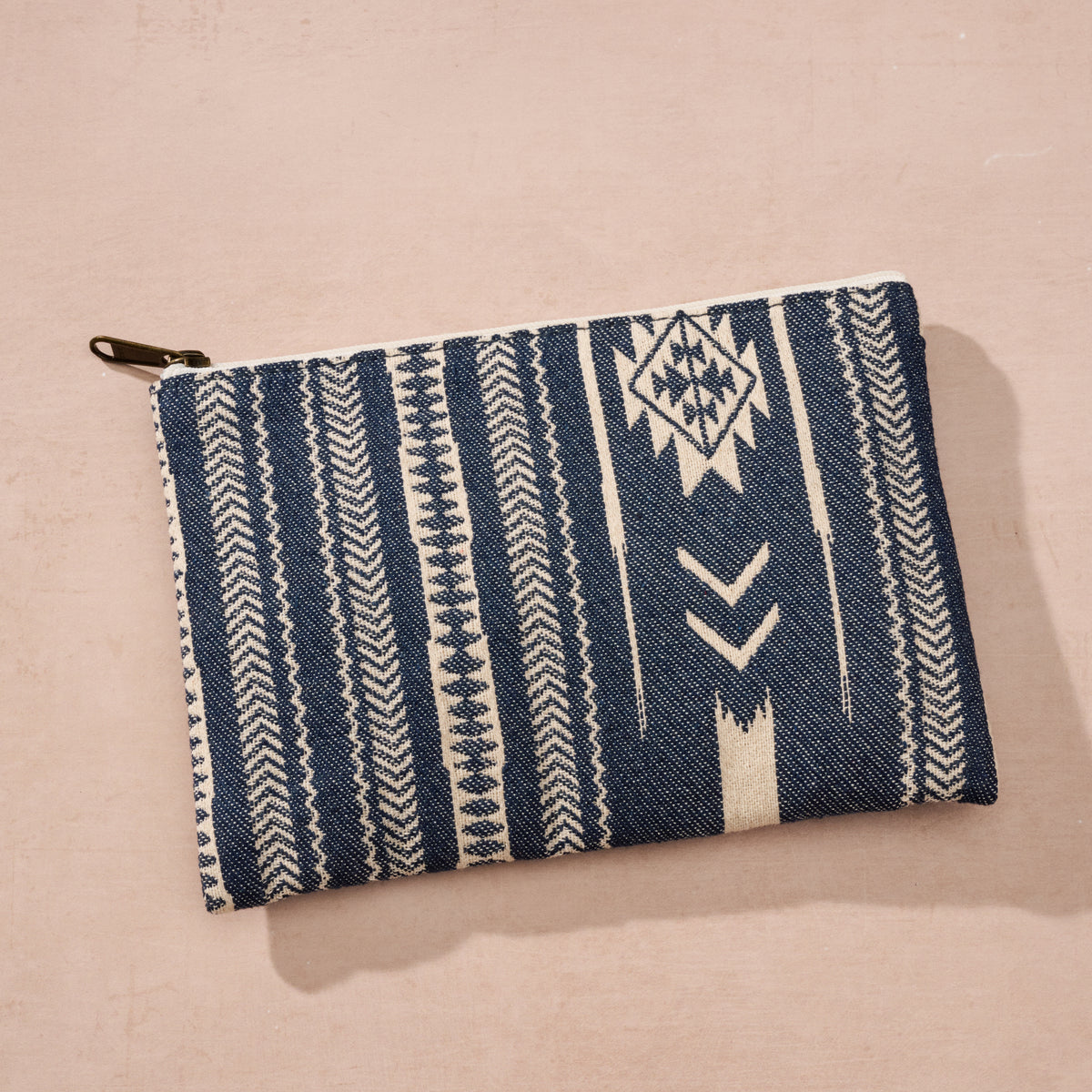 Dhari Drop In Bag - Blue – Ten Thousand Villages