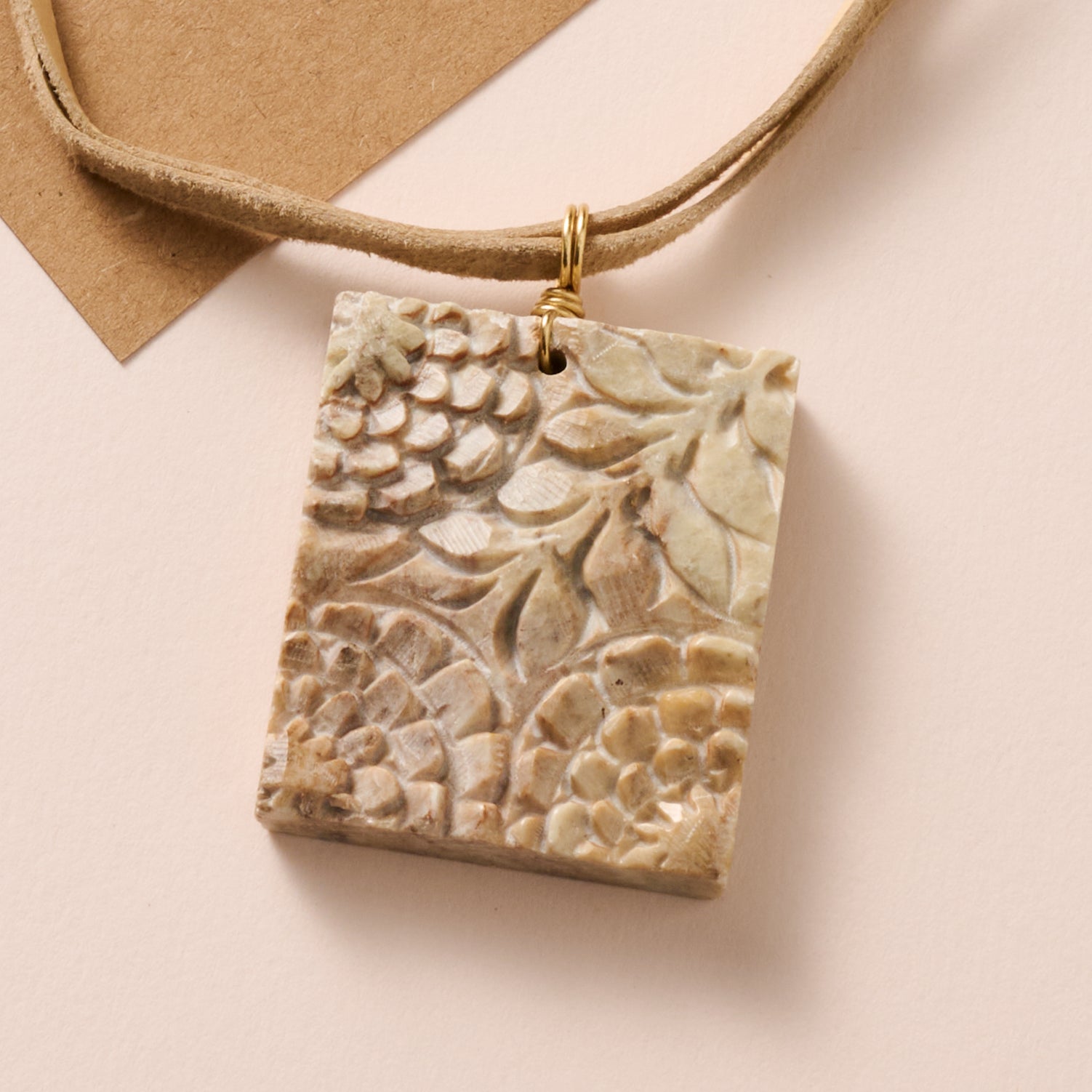 Tarasa Gorara Stone Pendant Necklace