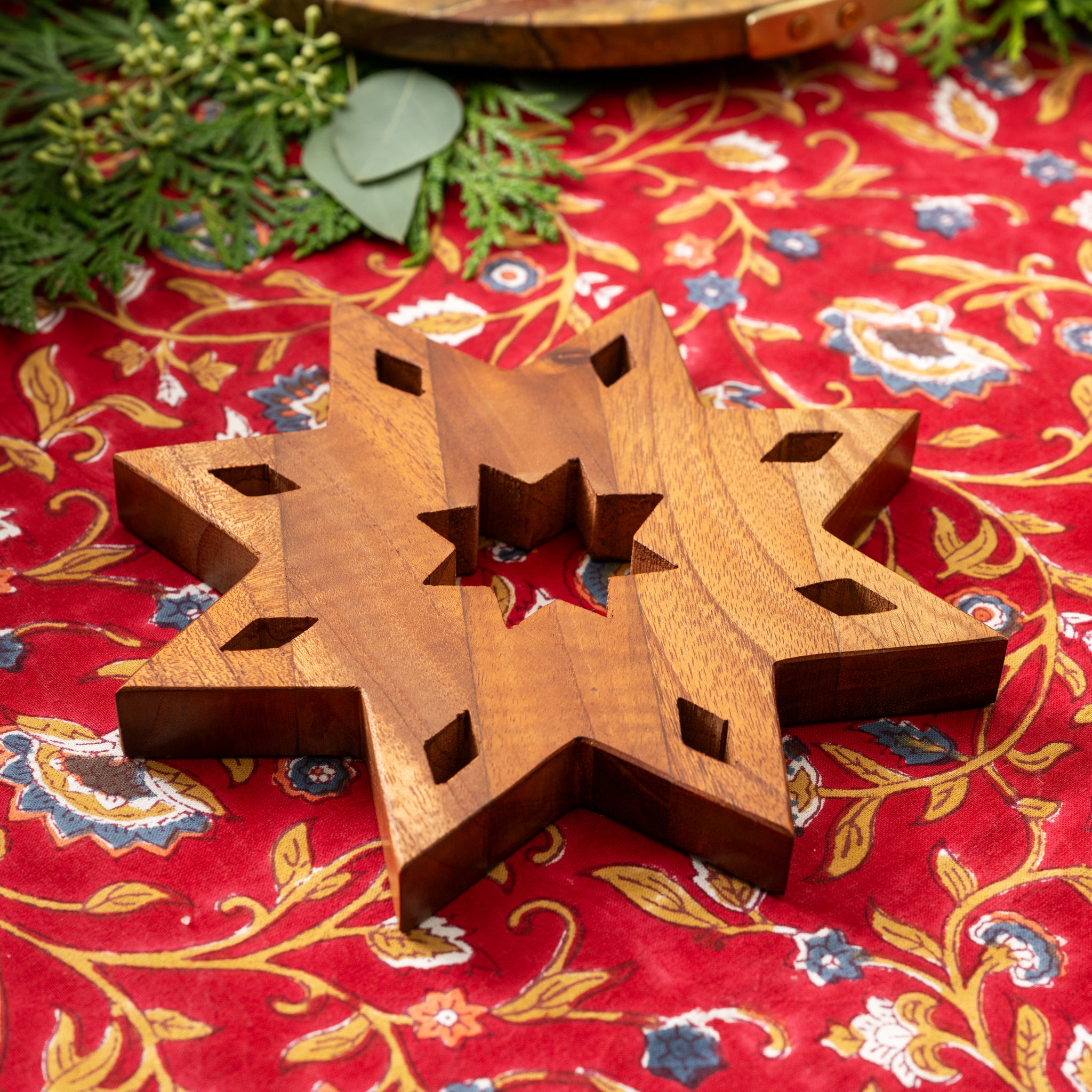 Guiding Star Tun Wood Trivet – Ten Thousand Villages