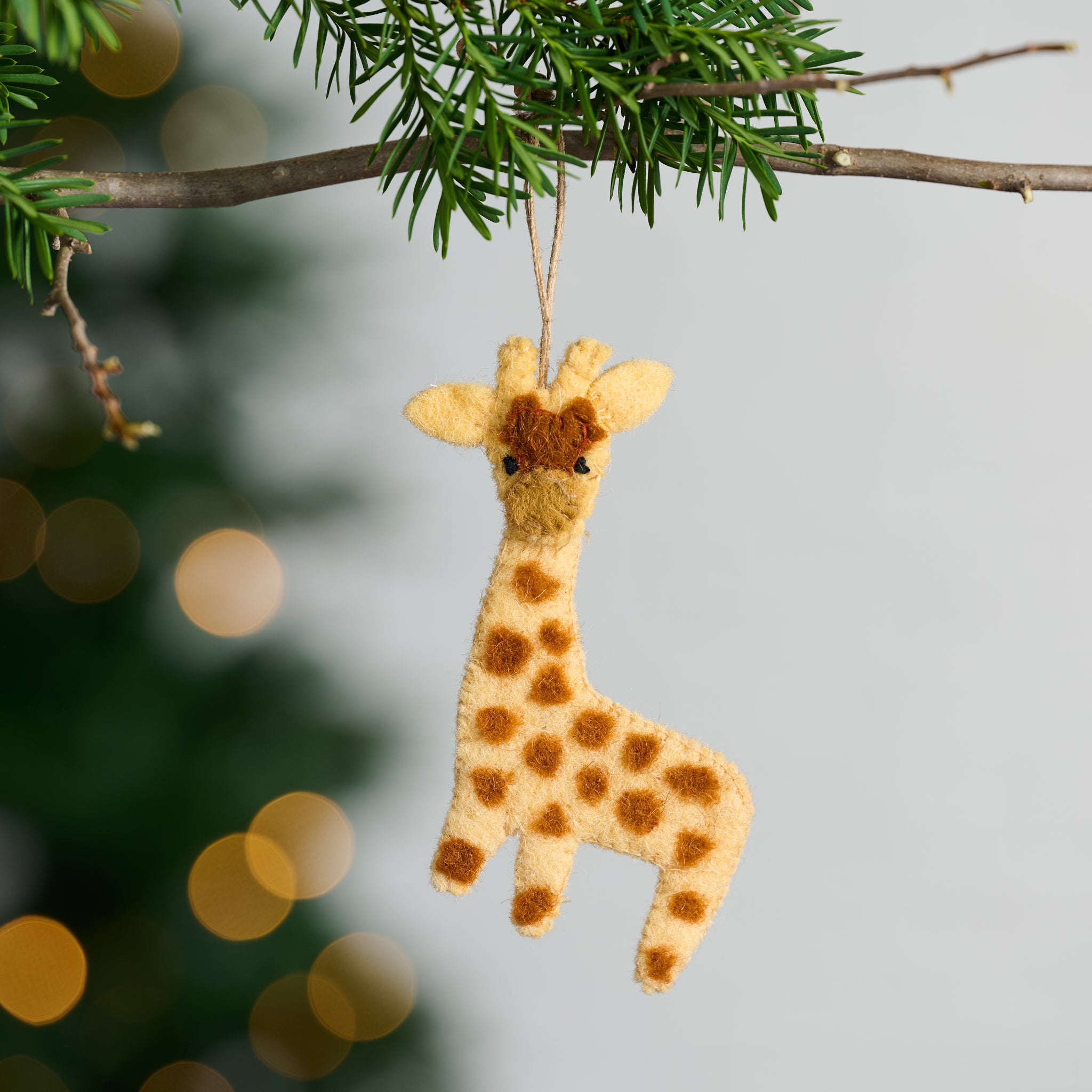 Felt Giraffe Ornament - Ten Thousand Villages
