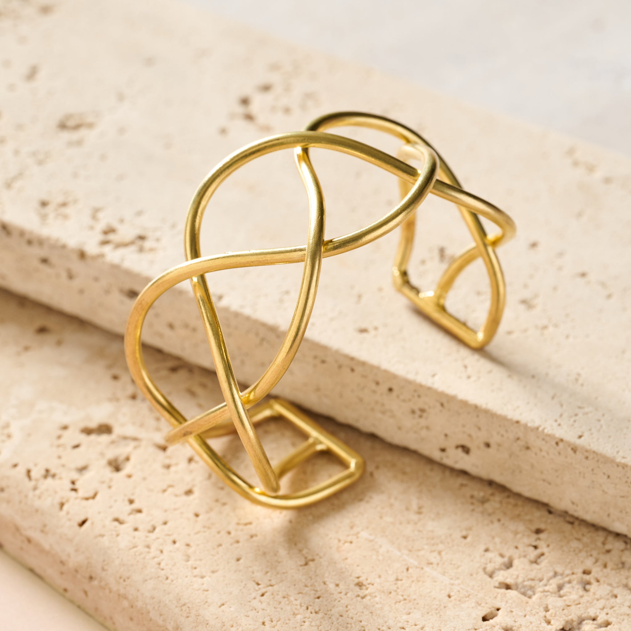 Intertwined Brass Cuff – Ten Thousand Villages
