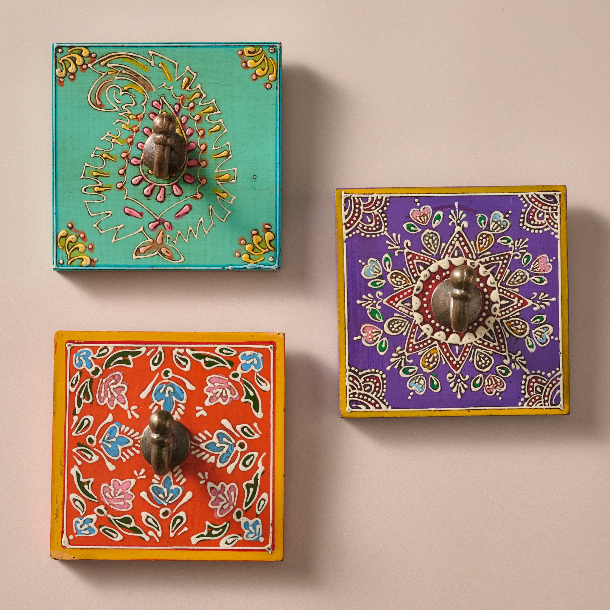 Sarla Iron Wall Hook - Leaf - Ten Thousand Villages