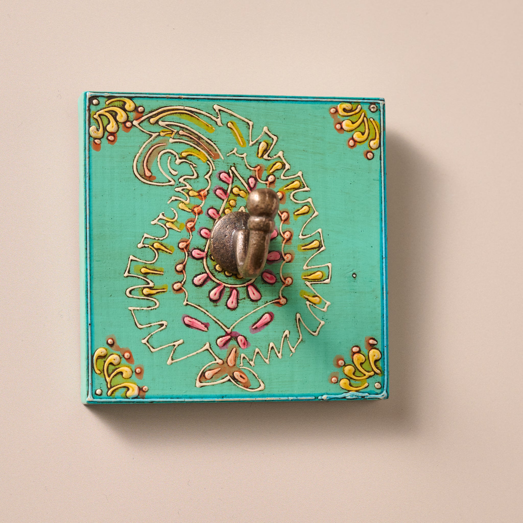 Sarla Iron Wall Hook - Leaf - Ten Thousand Villages