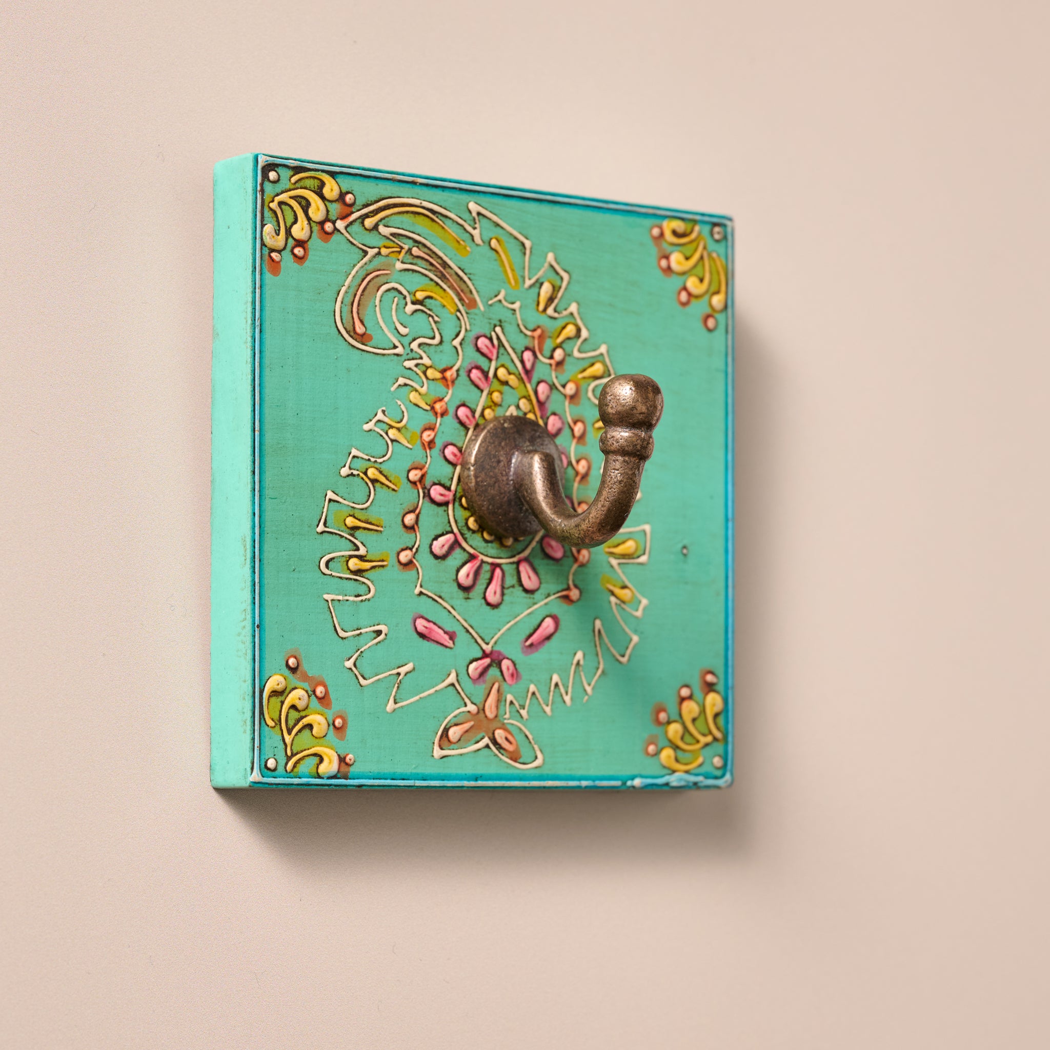 Sarla Iron Wall Hook - Leaf - Ten Thousand Villages