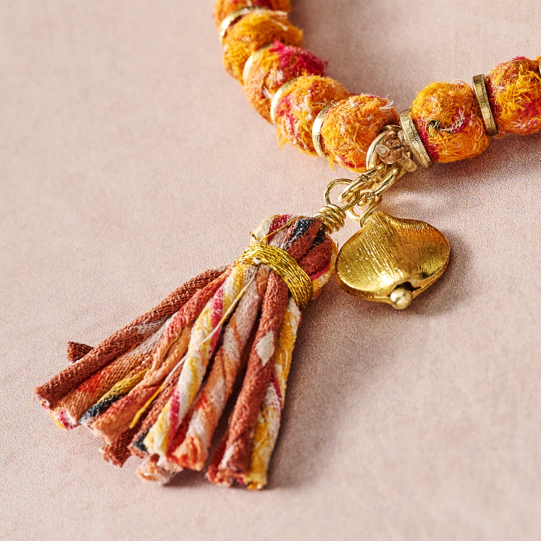 Tashi Sari Beaded Bracelet - Ten Thousand Villages