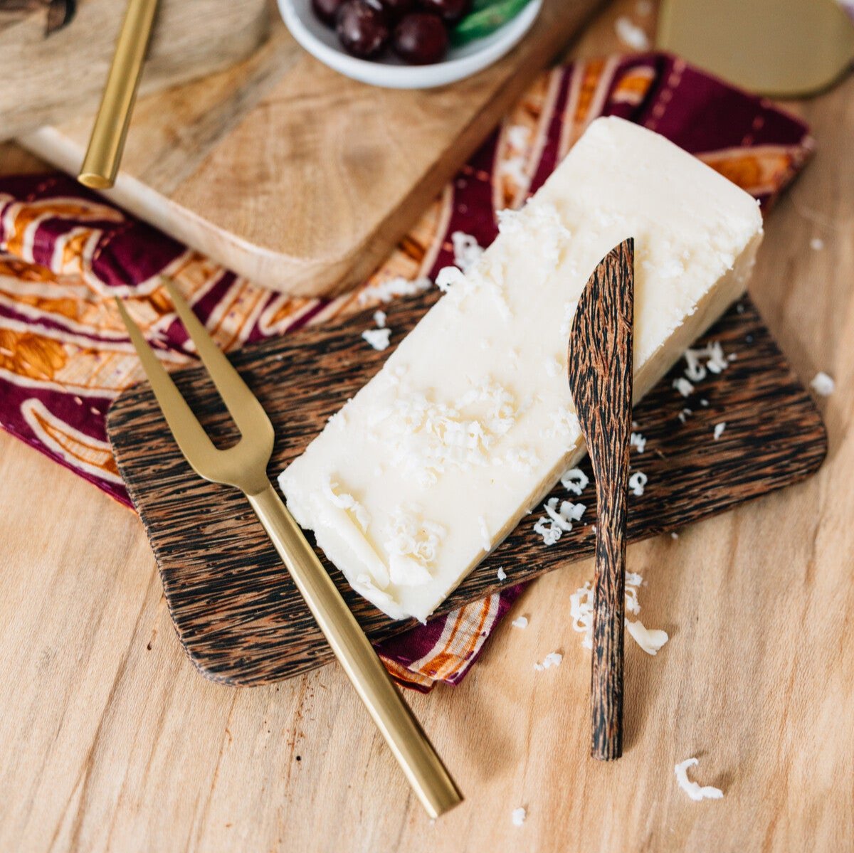 Clean Lines Cheese Serving Set - Ten Thousand Villages