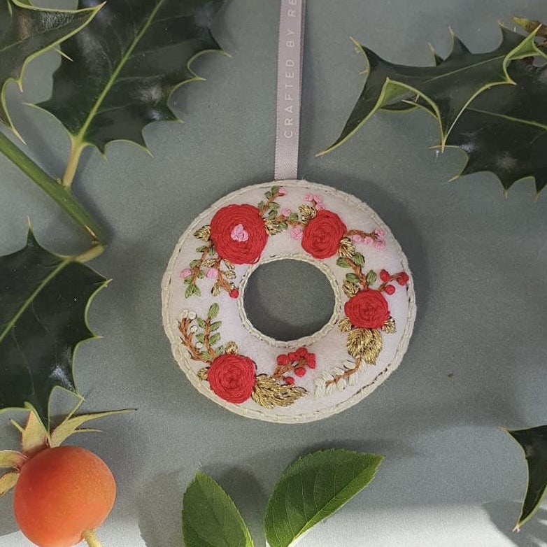 Ornament MADE51 Warda Embroidered Wreath