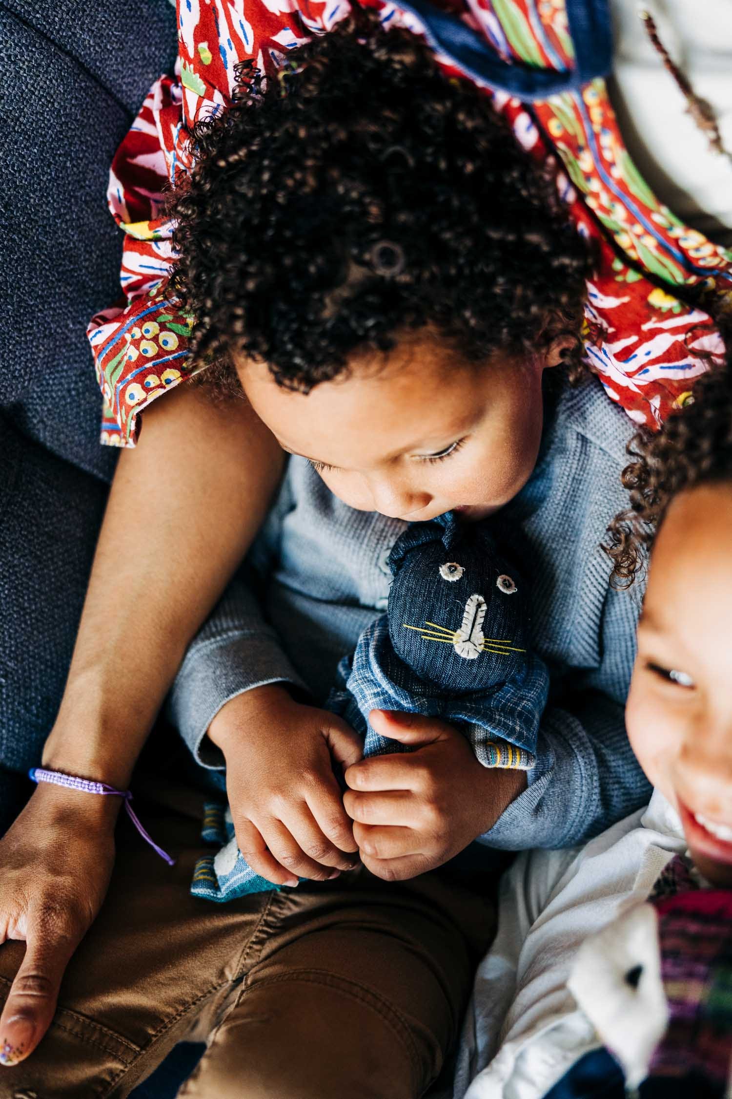 Flax Cat Eye Pillow - Ten Thousand Villages