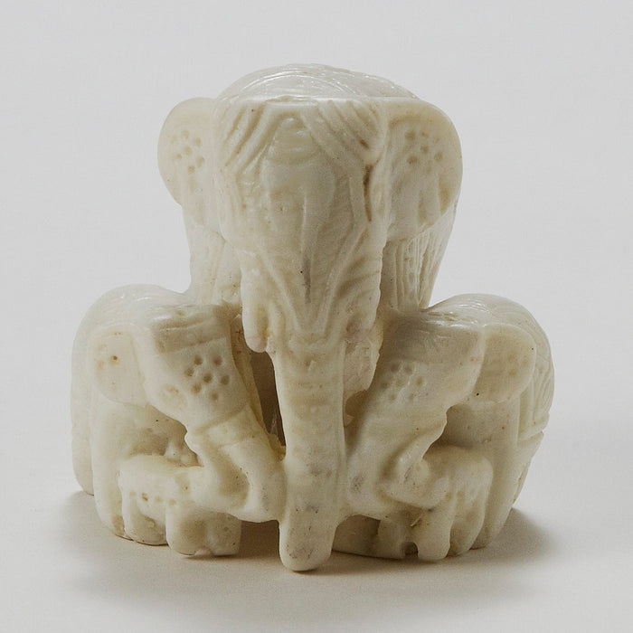 Elephant Family Statue 2