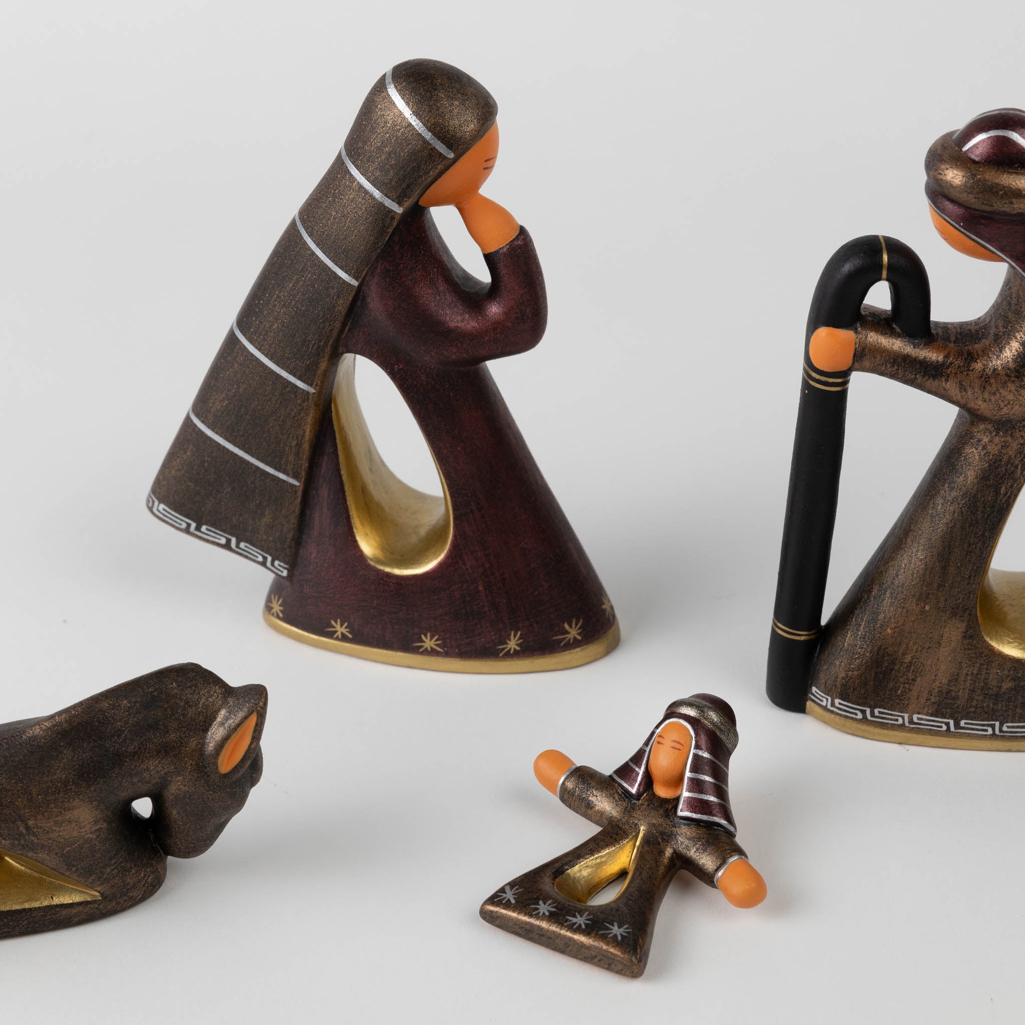 Serene Ceramic Nativity - Set of 5 - Default Title (6115140)