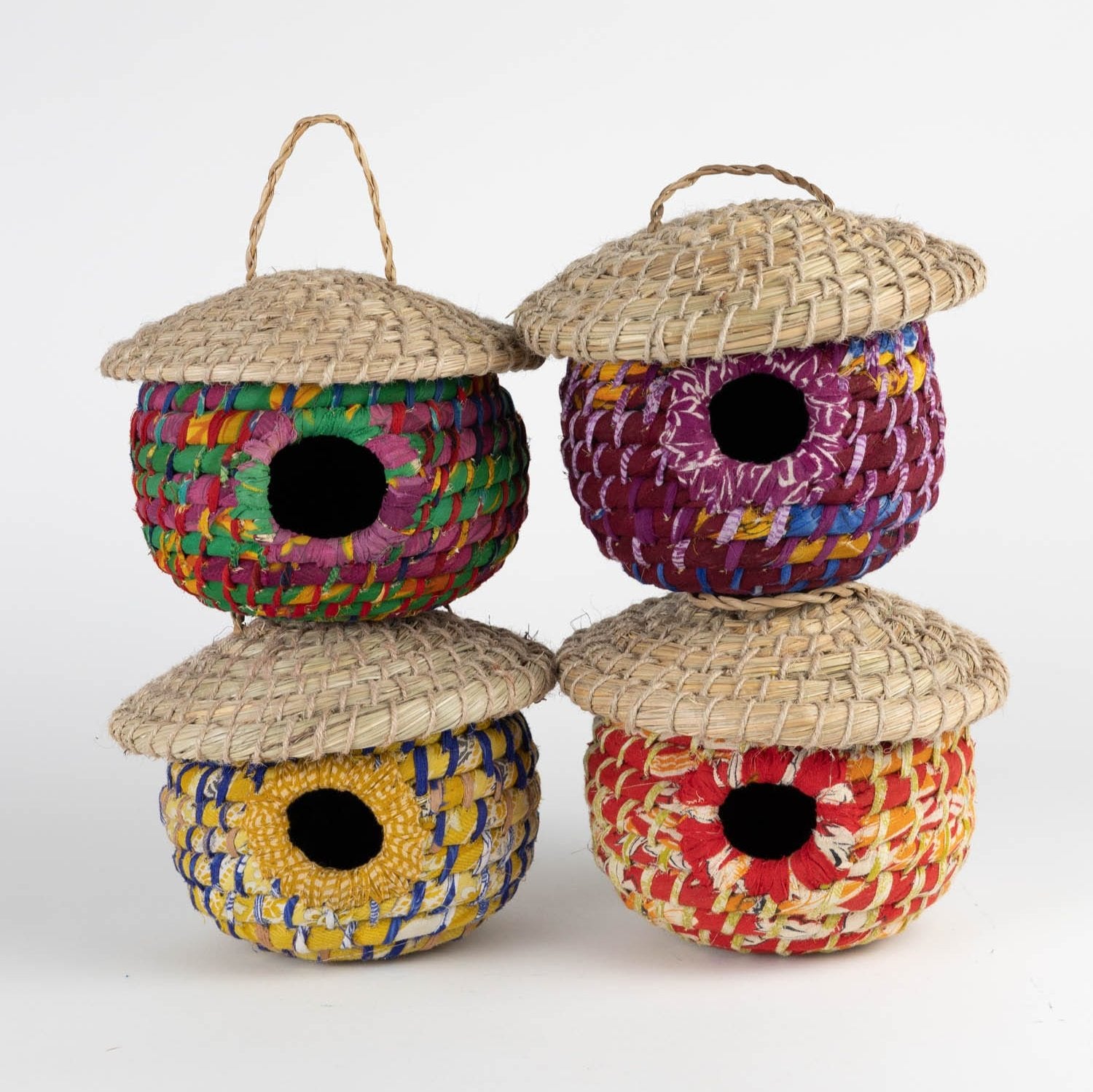 Acorn Sari Birdhouse - Ten Thousand Villages