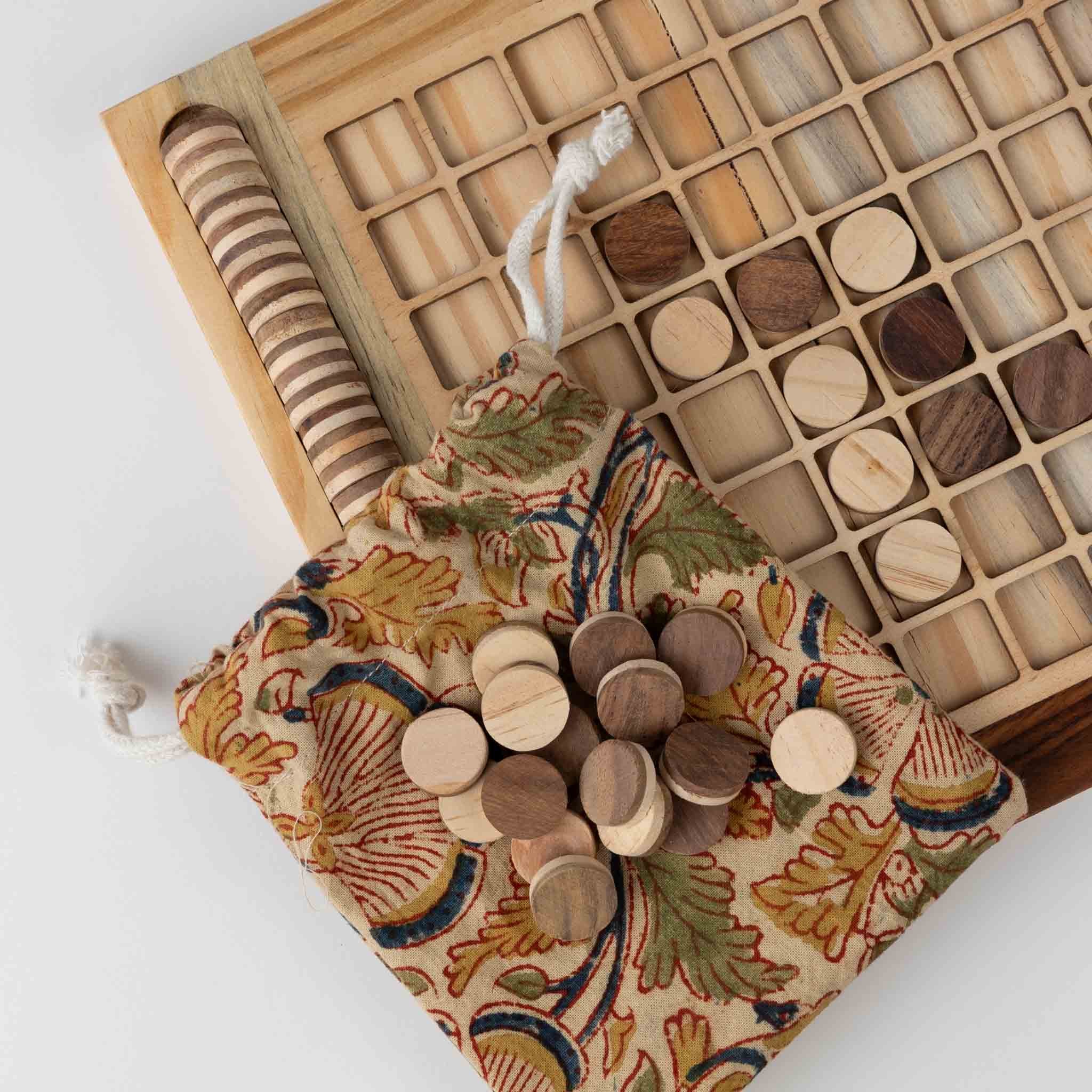 Handcarved Wood Reversi Game – Ten Thousand Villages