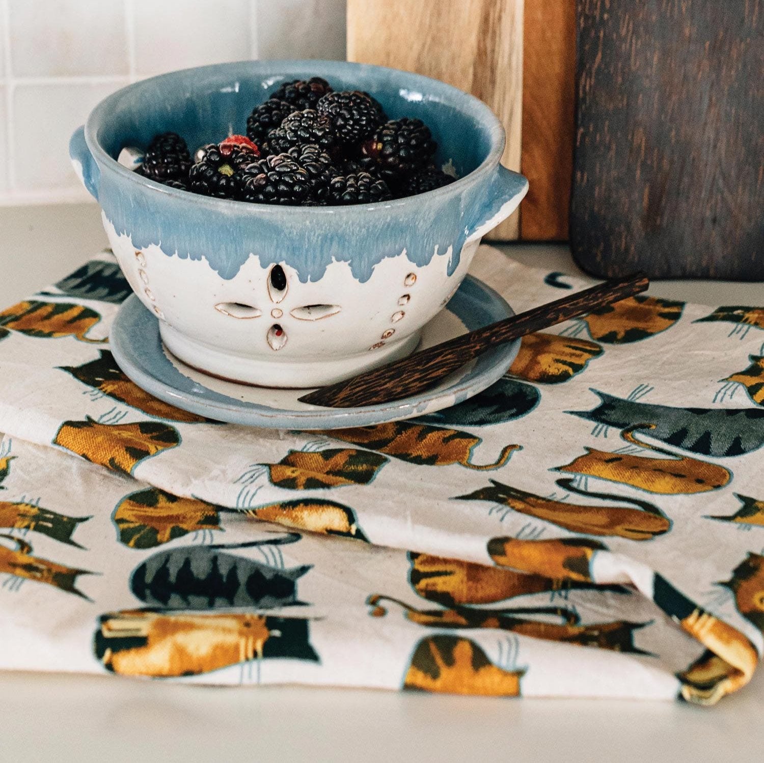 Ten Thousand Villages Cats About It Tea Towel - Thumbnail 5