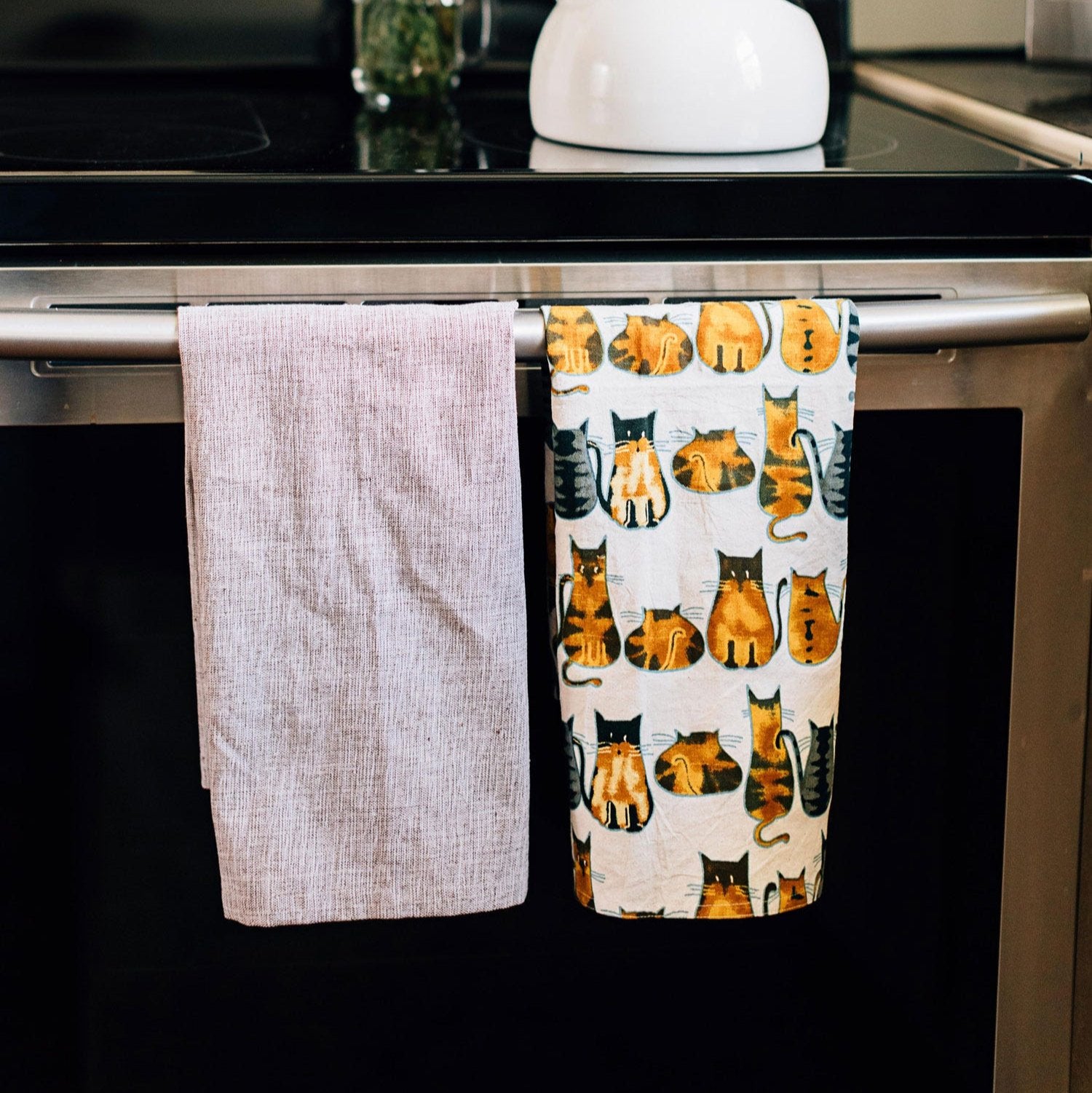 Ten Thousand Villages Cats About It Tea Towel - Thumbnail 3